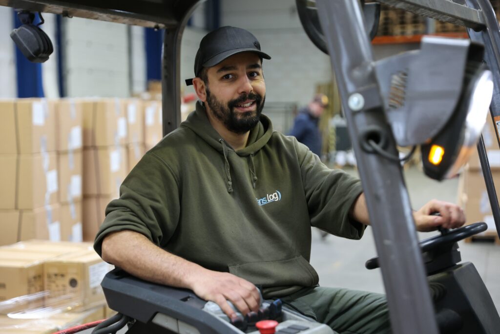 Préparation de commandes à Lille – Picking, kitting et logistique e-commerc